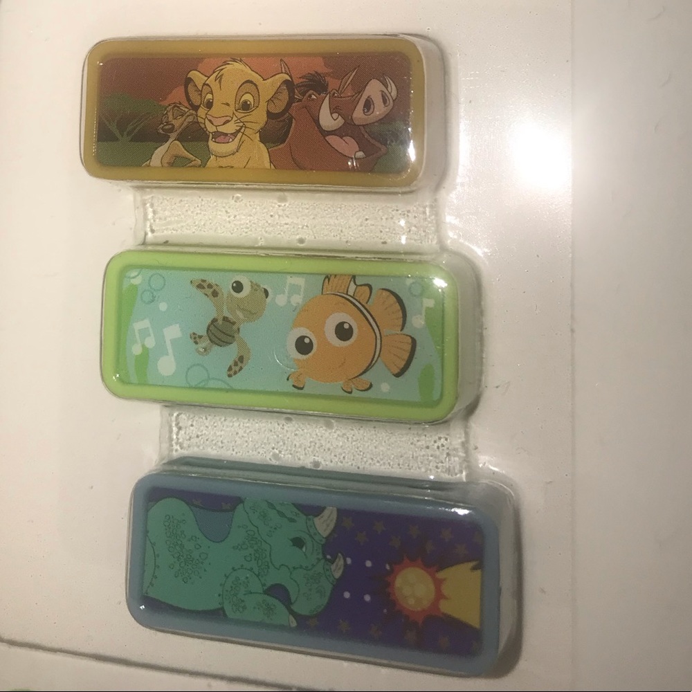 Disney  Simba Nemo dinosaur Triceratops bundle Make …